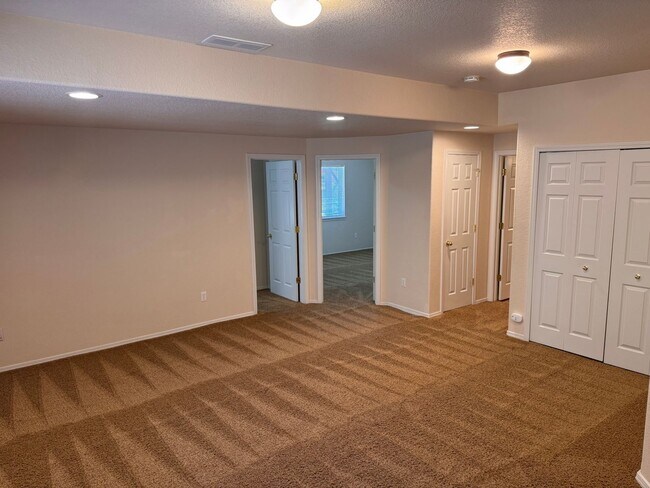 Building Photo - 4326 Susie View