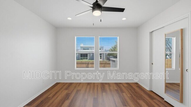 Building Photo - 11309 Autumn Ash Dr