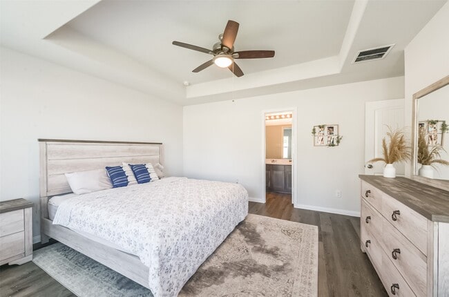 Building Photo - 5522 Briana Dee Dr