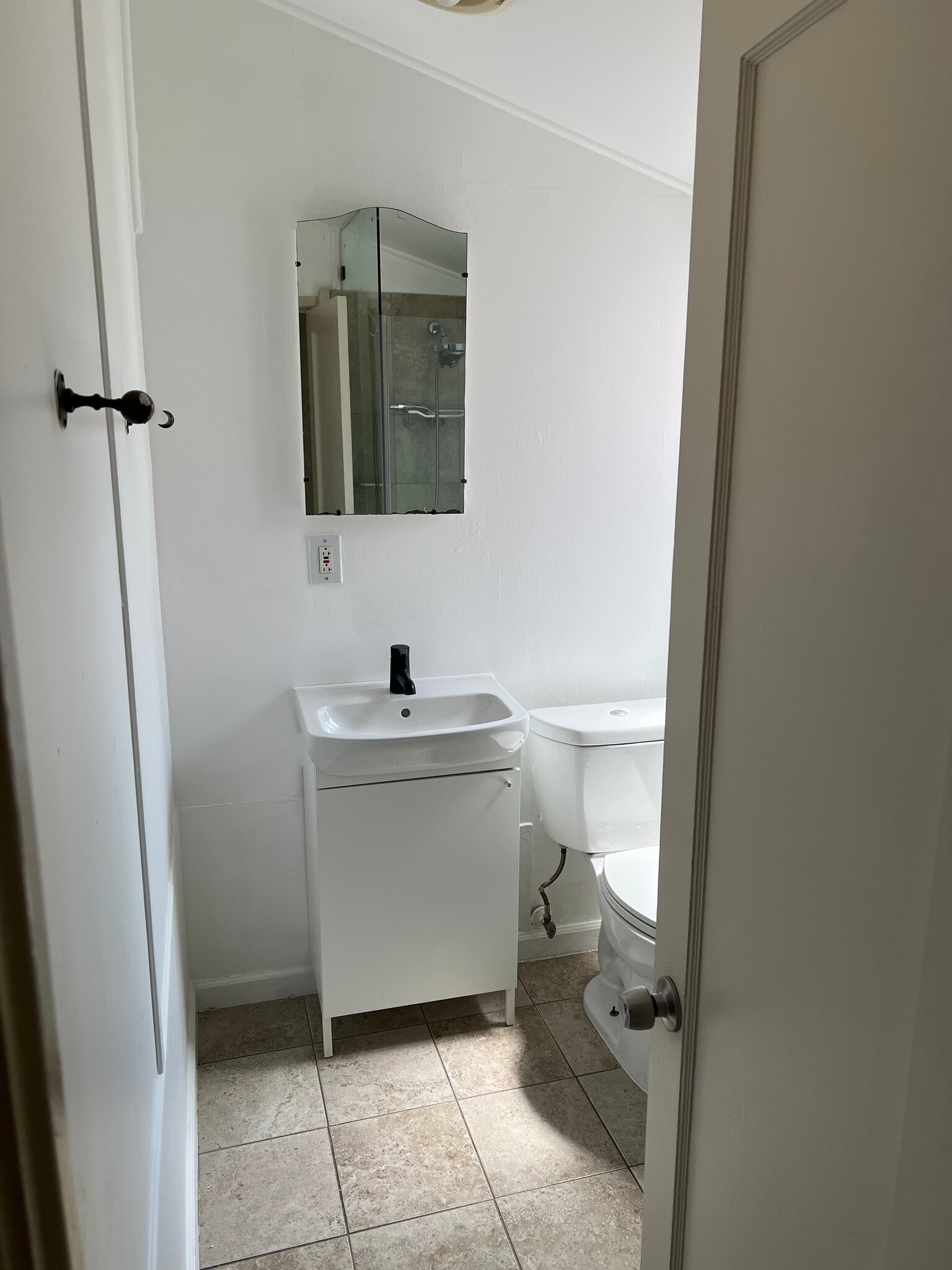 Bathroom - 3976 W 7th St