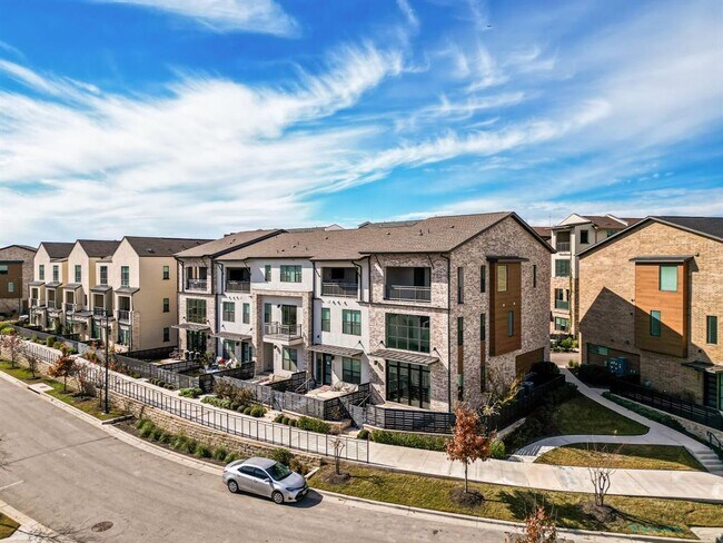 Building Photo - 4021 Manifest Ln