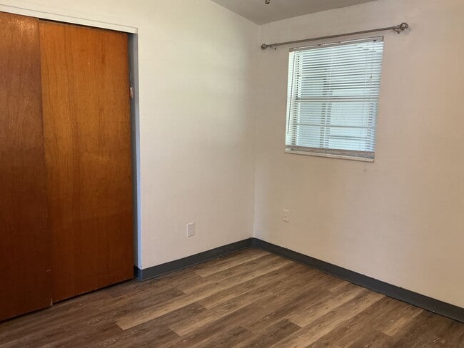 Building Photo - 2BR Home in South Lakeland – Move-In Ready