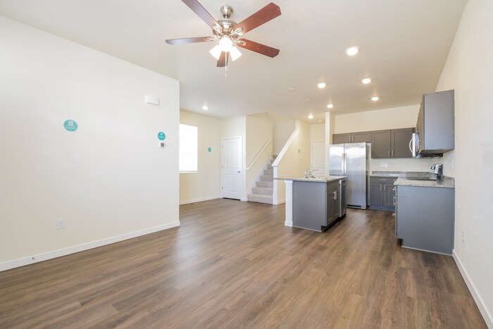 Building Photo - 13520 Oneida Ln