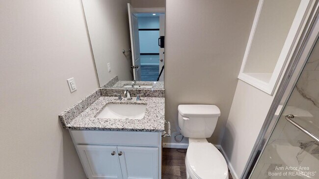Building Photo - 2794 Ashcombe Dr.