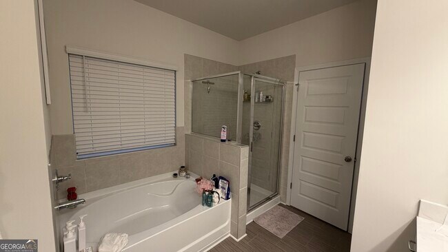 Building Photo - 3840 Pressley Ln