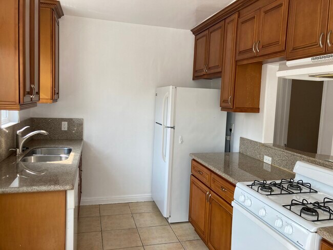 Kitched - 2324 33rd St