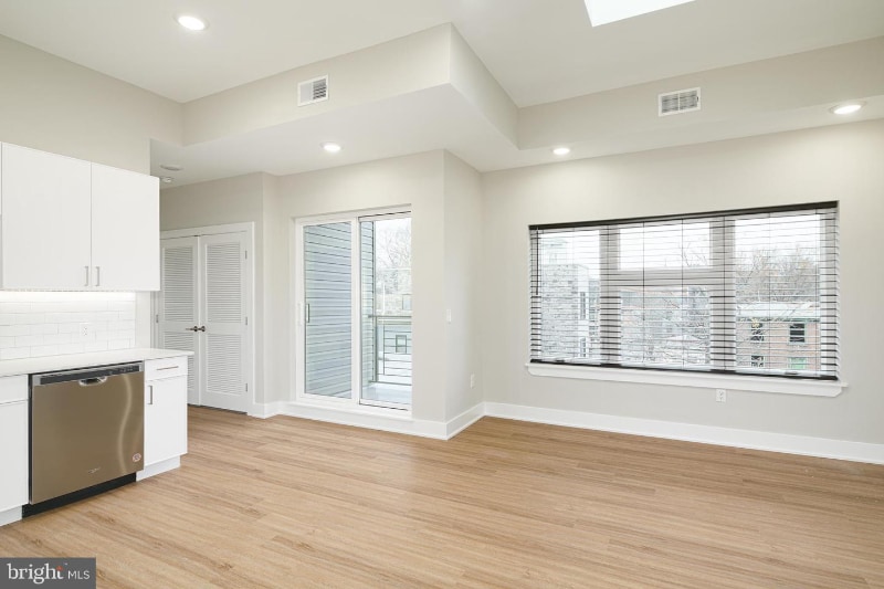 Building Photo - 3915 Ridge Ave