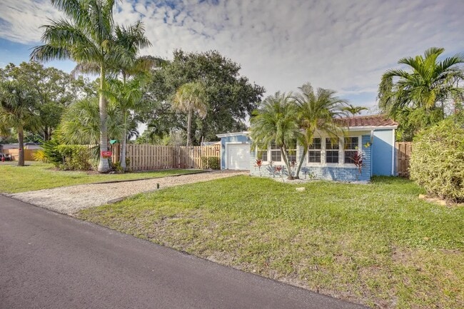 Building Photo - 1237 SW 28th St