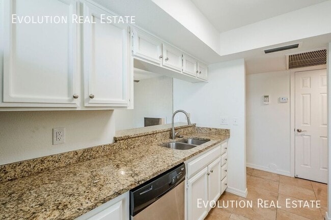 Building Photo - 7502 E. Thomas-105