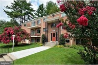 Building Photo - TOP FLOOR WITH BALCONY. BEAUTIFULLY UPDATE...