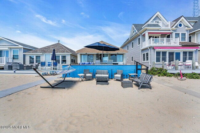 Building Photo - 115 Beach Front