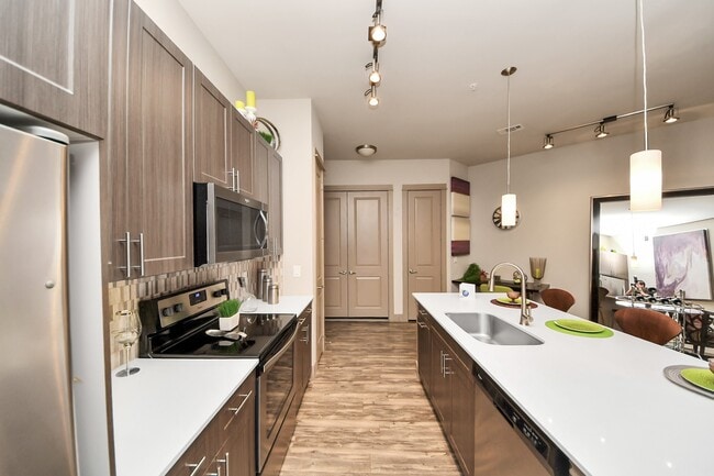 Building Photo - 5454 Washington Ave