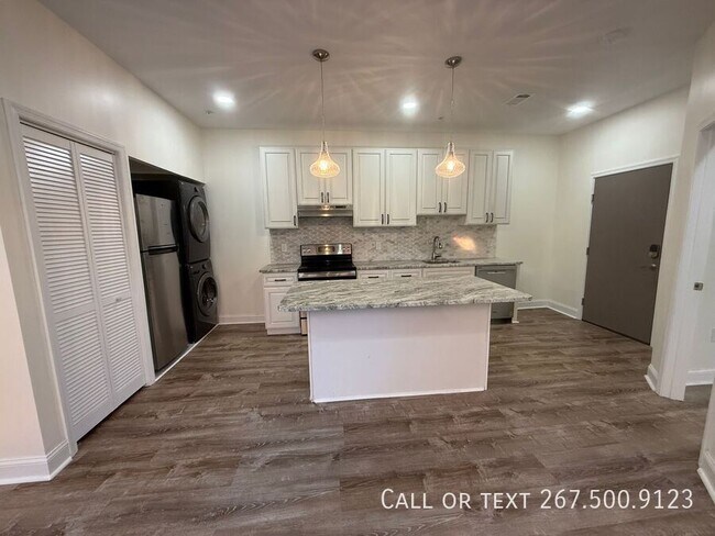 Building Photo - 301-03 South street-Unit 2