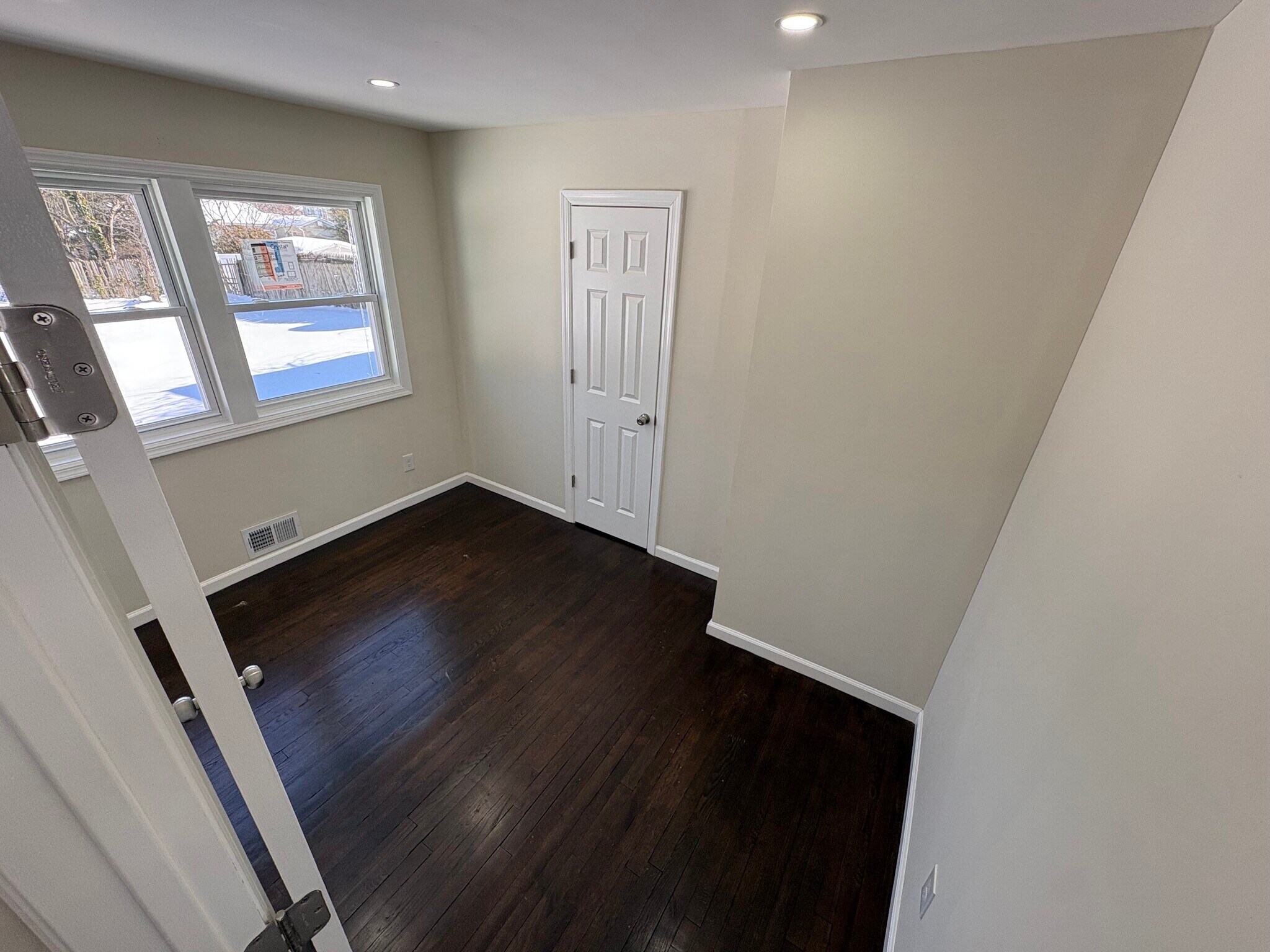 Building Photo - 351 Wicks Rd