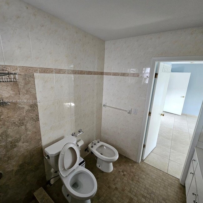 Building Photo - 8330 SW 96th Pl