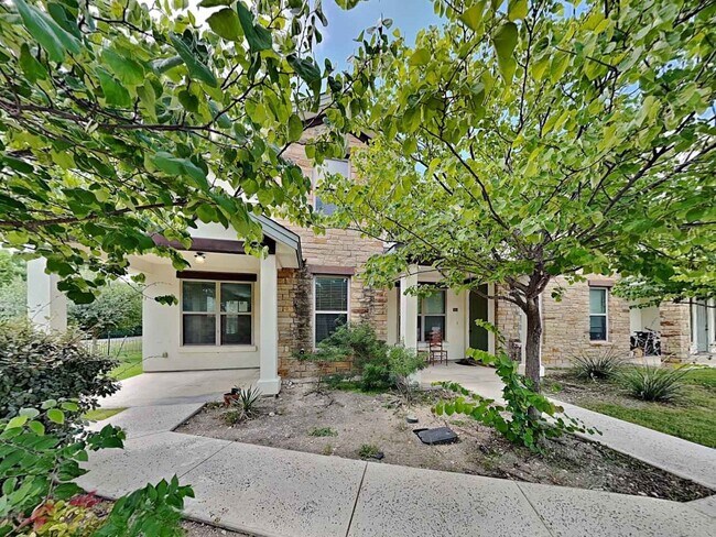 Primary Photo - 179 Holly St