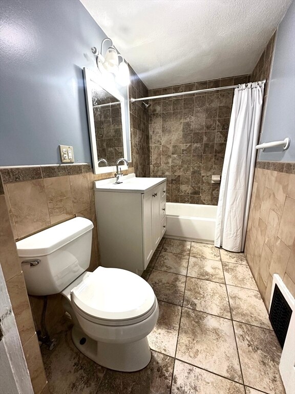 Building Photo - 20 Leslie St