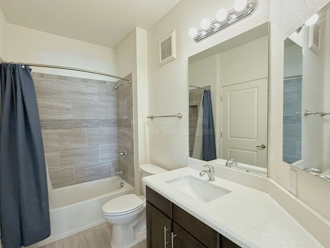 Building Photo - 2511 W Queen Creek Rd