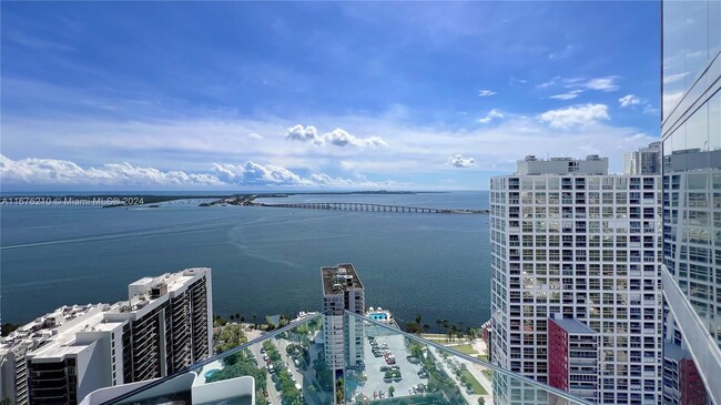 Building Photo - 1451 Brickell Ave