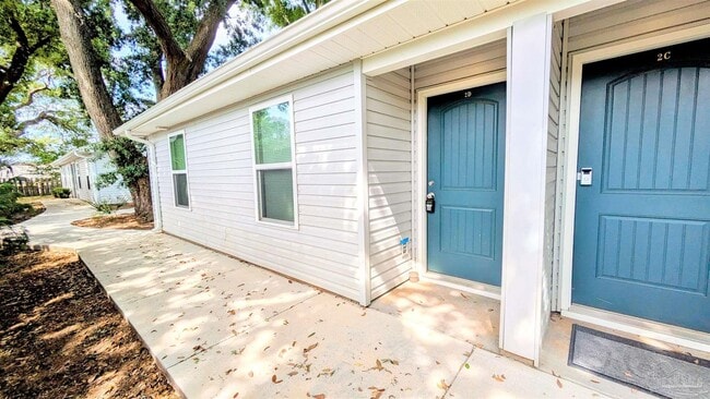 Primary Photo - 313 N Navy Blvd