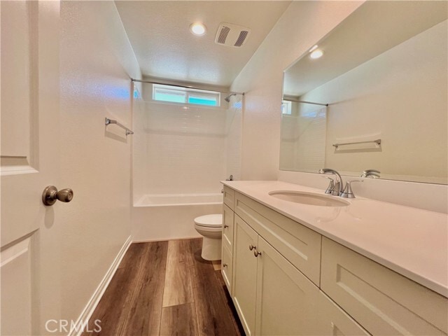 Building Photo - 2429 Ellendale Dr