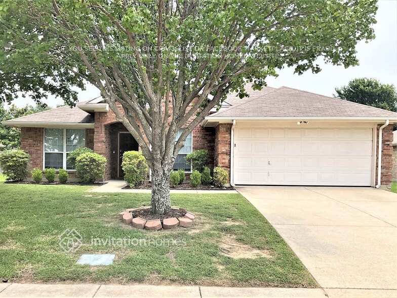 Primary Photo - 2730 Beacon Hill Dr
