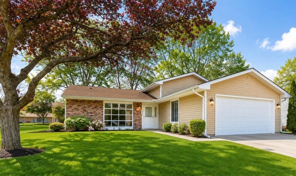 Building Photo - 935 Brower Dr