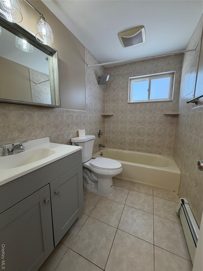 Building Photo - 579 Fire Island Ave S