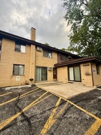 Building Photo - 14723 Kilpatrick Ave