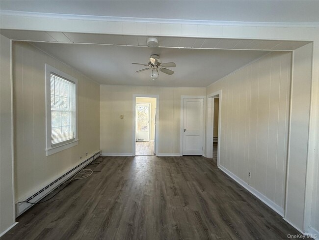 Building Photo - 6 Bayberry Ln