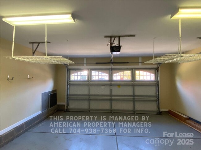 Building Photo - 4891 Breden St