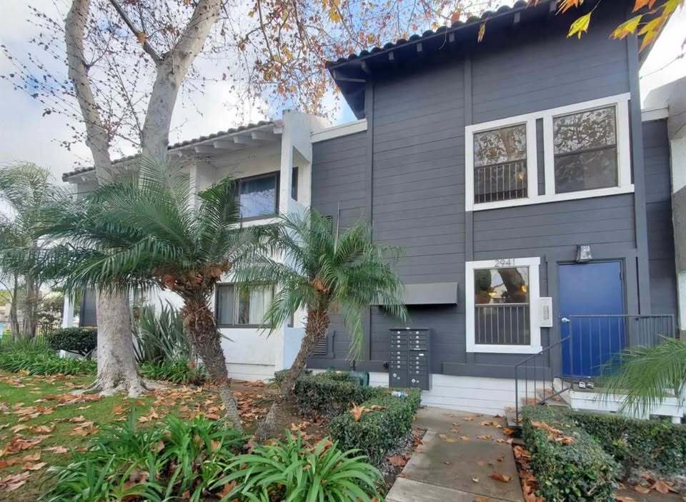 Building Photo - 2941 C St