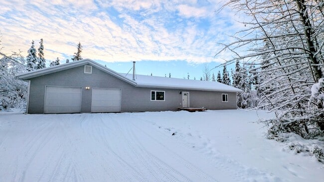 Building Photo - 3885 Sonoma Ave