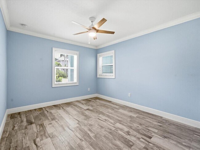 Building Photo - 828 Bay Point Dr