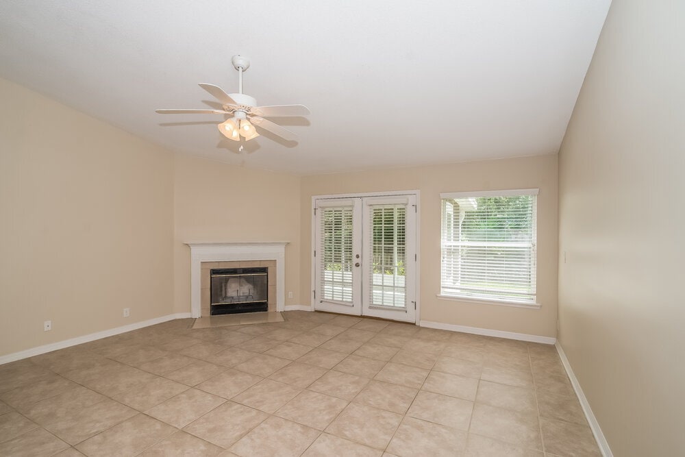 Building Photo - 12306 Bucks Harbor Dr S