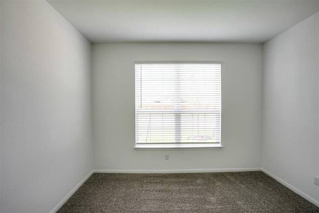 Building Photo - 105 Coronella Dr