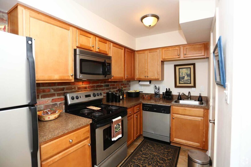 The Jamestown Apartments 127 Yeardley Dr Newport News VA 23601