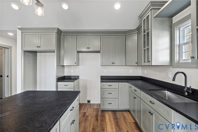 Building Photo - 203 Zion Hill Rd