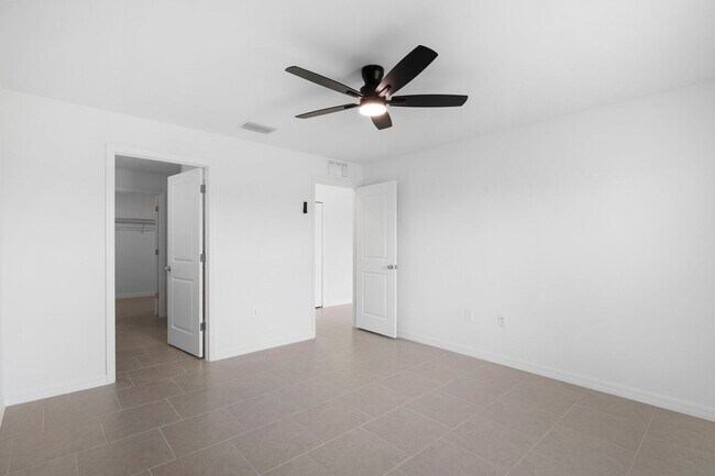 Building Photo - Brand New construction 4 bedrooms 2 bathrooms in North Fort Myers