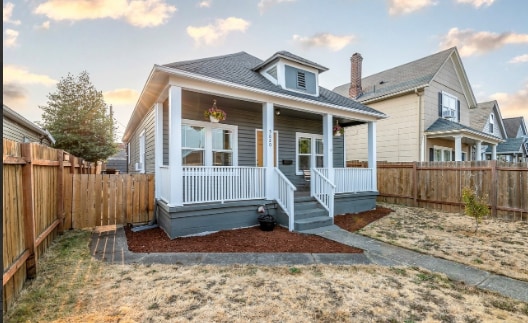 Building Photo - 5820 S Montgomery St