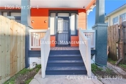 Building Photo - 1909 Port St