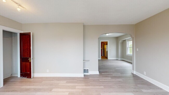 Building Photo - 7401 Jameson Rd