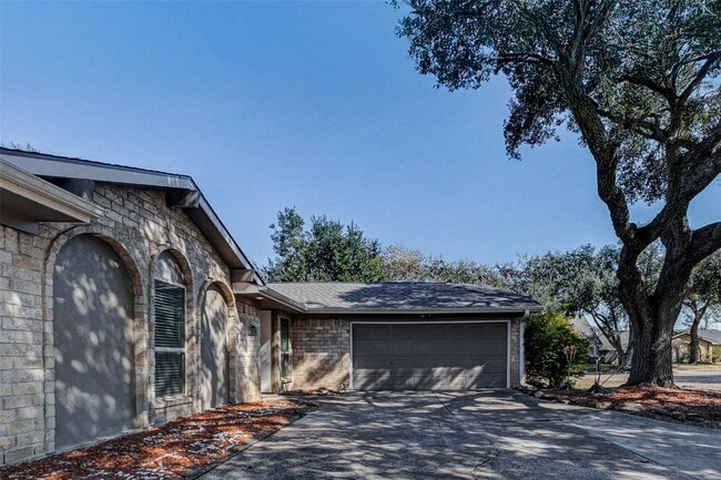 Building Photo - 21602 Park Downe Ln