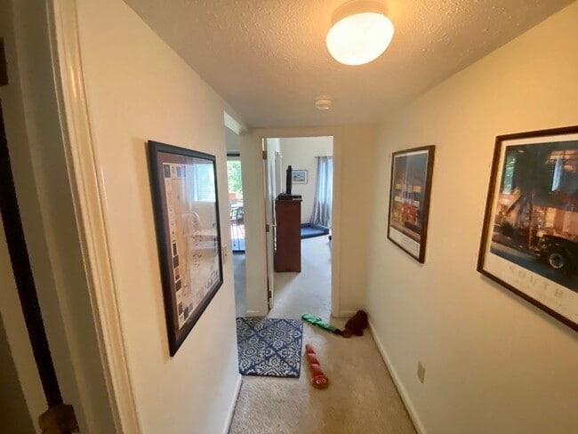 Building Photo - 215 Trailside Way