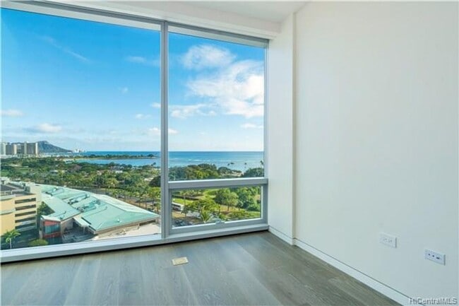 Building Photo - Waiea 11th Floor 2/2.5/2 with Ocean and Di...