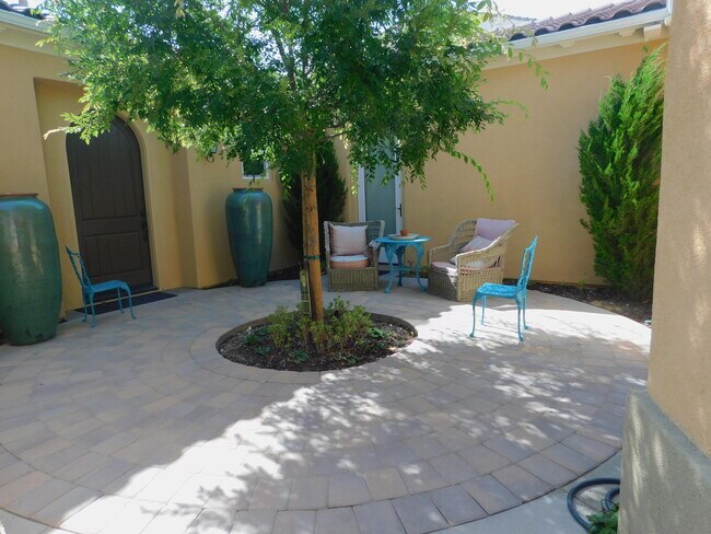 Building Photo - 7291 Range Vw Cir