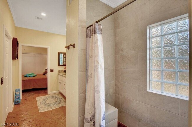 Building Photo - 481 Benedict Dr