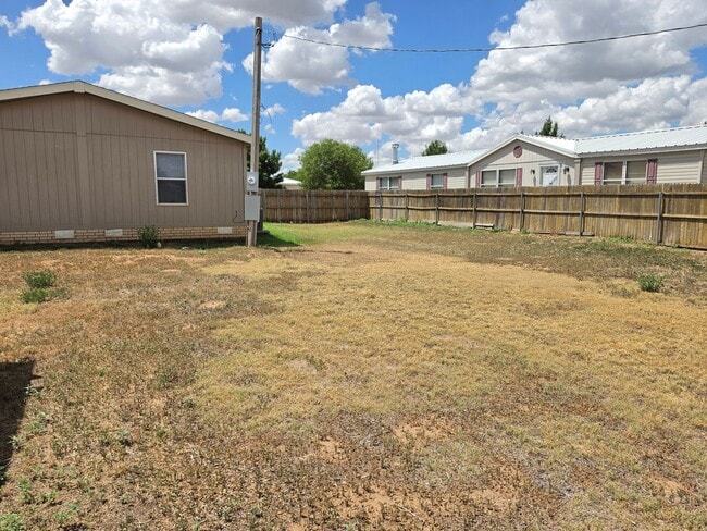 Building Photo - 1617 E Brazos St