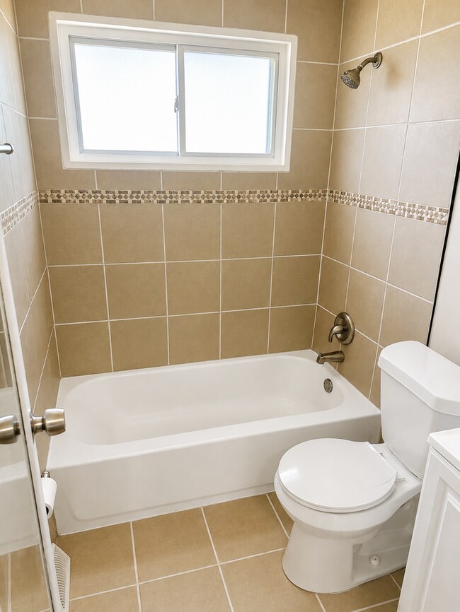 Building Photo - 10933 Brookings Dr