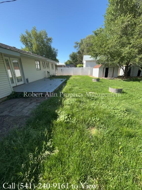Building Photo - 724 SW 37th St
